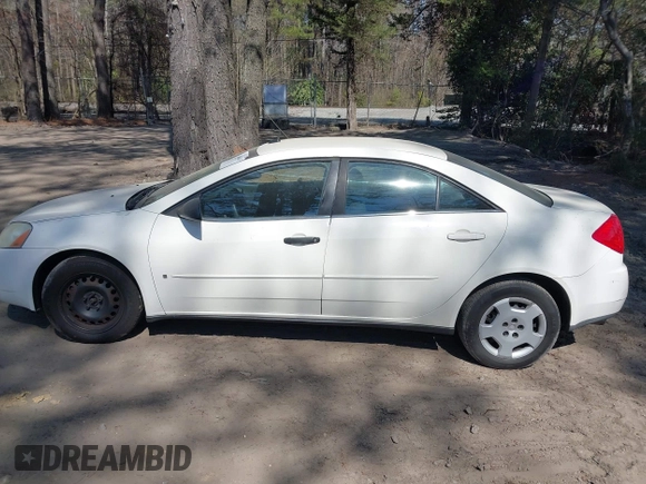 2008 Pontiac G6 1SV Value Leader with VIN 1G2ZF57B284297954, listed as a IAAI auction lot 41864563 with 203,678 mi miles. Bid and sale history available at carsss.com. Image 15.