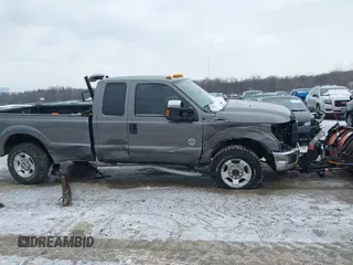 2014 Ford F-250 XLT with VIN 1FT7X2BT2EEB59870, listed as a IAAI auction lot 41355792 with 191,891 mi miles and . Bid and sale history available at DreamBid. Image 14.