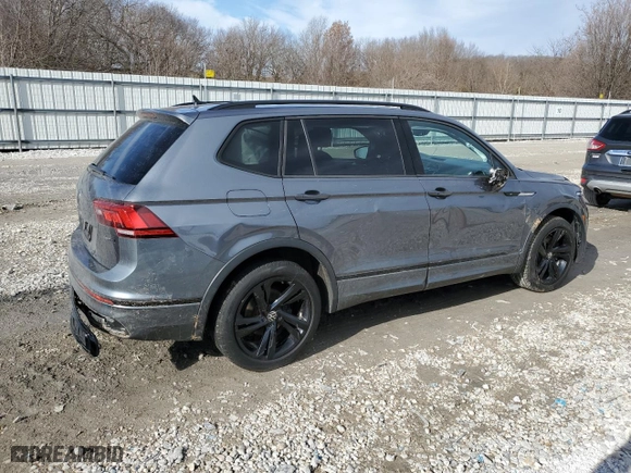 2023 Volkswagen Tiguan SE R-Line Black with VIN 3VV8B7AX8PM000449, listed as a Copart auction lot 41740825 with 39,831 mi miles and Salvage Title. Bid and sale history available at carsss.com. Image 3.