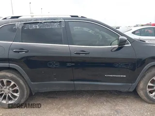 2019 Jeep Cherokee Latitude Plus with VIN 1C4PJLLB4KD176071, listed as a IAAI auction lot 42638016 with 99,401 mi miles and . Bid and sale history available at DreamBid. Image 13.