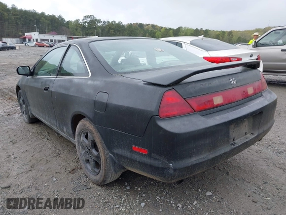 2000 Honda Accord EX with VIN 1HGCG2258YA015950, listed as a IAAI auction lot 41925715 with 366,108 mi miles and . Bid and sale history available at DreamBid. Image 3.