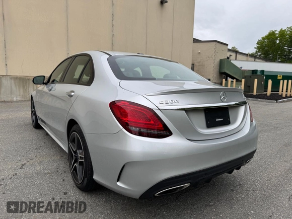 2019 Mercedes-Benz C 300 z VIN 55SWF8EB5KU289008, wystawiony jako Copart lot #58095705 z przebiegiem 42 598 mil mil oraz Czysty tytuł • Clean title. Historia ofert i sprzedaży dostępna na DreamBid. Obrazek 3.