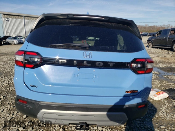 2024 Honda Pilot TrailSport with VIN 5FNYG1H6XRB023507, listed as a Copart auction lot 81461214 with 12,036 mi miles and Salvage Title. Bid and sale history available at carsss.com. Image 6.