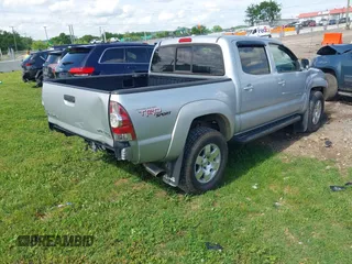 2009 Toyota Tacoma with VIN 3TMLU42N19M034332, listed as a IAAI auction lot 42157119 with 195,272 mi miles and . Bid and sale history available at DreamBid. Image 4.