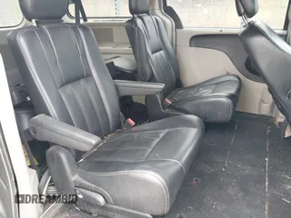 2015 Chrysler Town & Country Touring with VIN 2C4RC1BG0FR706902, listed as a IAAI auction lot 42079036 with 316,041 mi miles. Bid and sale history available at carsss.com. Image 8.