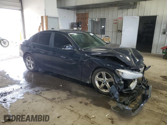 2014 BMW 3 Series 320i xDrive with VIN WBA3C3C51EF983706, listed as a Copart auction lot 61472895 with 167,549 mi miles and Non repairable. Bid and sale history available at DreamBid. Image 4.
