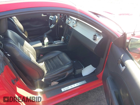 2008 Ford Mustang GT Deluxe with VIN 1ZVHT82HX85123943, listed as a IAAI auction lot 41565843 with 233,125 mi miles and . Bid and sale history available at DreamBid. Image 5.