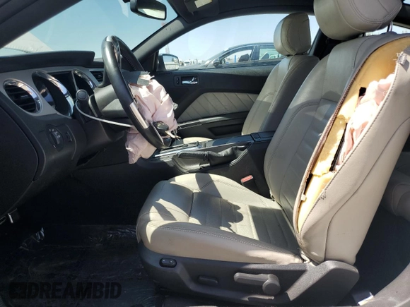 2013 Ford Mustang V6 with VIN 1ZVBP8AM3D5249841, listed as a Copart auction lot 61786475 with 130,835 mi miles and Salvage title. Bid and sale history available at DreamBid. Image 7.