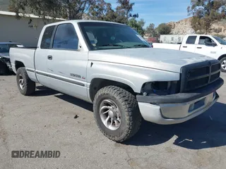 1999 Dodge 1500 with VIN 3B7HC13Y8XG110463, listed as a IAAI auction lot 41724326 with 227,062 mi miles and . Bid and sale history available at carsss.com. Image 1.