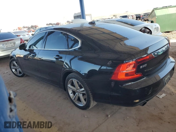 2017 Volvo S90 Momentum z VIN YV1102AK3H1006357, wystawiony jako Copart lot #43386755 z przebiegiem 129 043 mil mil oraz Tytuł czysty. Historia ofert i sprzedaży dostępna na DreamBid. Obrazek 2.