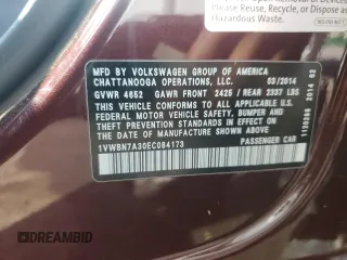 2014 Volkswagen Passat SE z VIN 1VWBN7A30EC084173, wystawiony jako Copart lot #58688645 z przebiegiem 141 726 mil mil oraz Szkoda całkowita • Salvage title. Historia ofert i sprzedaży dostępna na DreamBid. Obrazek 12.