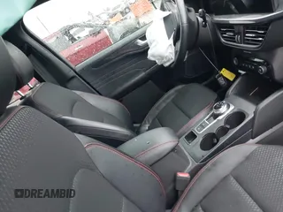 2024 Ford Escape ST-Line with VIN 1FMCU0MN2RUB58851, listed as a IAAI auction lot 41531457 with 6,347 mi miles and . Bid and sale history available at DreamBid. Image 5.