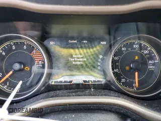 2016 Jeep Cherokee Limited with VIN 1C4PJMDS9GW267787, listed as a Copart auction lot 49398105 with 190,936 mi miles and Salvage Title. Bid and sale history available at DreamBid. Image 9.