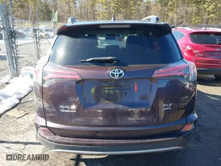 2018 Toyota RAV4 XLE with VIN 2T3RFREV6JW839890, listed as a IAAI auction lot 41654804 with 72,038 mi miles. Bid and sale history available at carsss.com. Image 16.