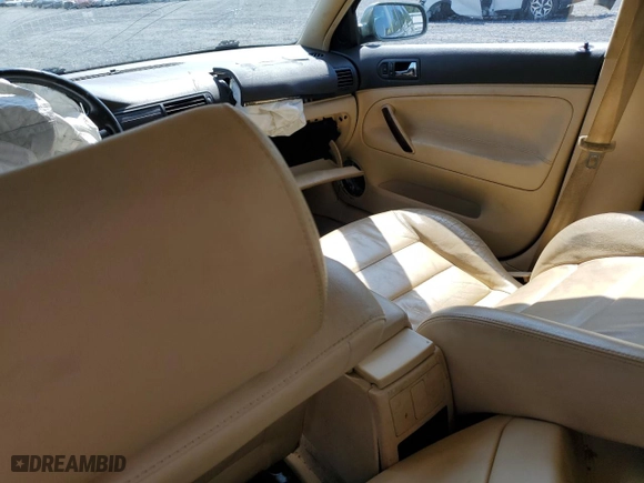 2003 Volkswagen Passat GLX with VIN WVWYH63B23E326238, listed as a Copart auction lot 70220704 with 167,857 mi miles and Salvage Title. Bid and sale history available at carsss.com. Image 8.