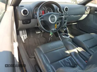 2004 Audi TT z VIN TRUTC28N441004820, wystawiony jako Copart lot #59420835 z przebiegiem 152 988 mil mil oraz Szkoda całkowita • Salvage title. Historia ofert i sprzedaży dostępna na DreamBid. Obrazek 8.