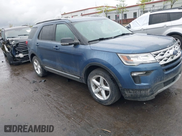 2018 Ford Explorer XLT z VIN 1FM5K7D82JGC48134, wystawiony jako IAAI lot #42202052 z przebiegiem 195 533 mil mil oraz . Historia ofert i sprzedaży dostępna na DreamBid. Obrazek 1.
