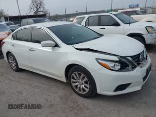 2018 Nissan Altima SV with VIN 1N4AL3APXJC247413, listed as a IAAI auction lot 41916016 with 112,148 mi miles and . Bid and sale history available at carsss.com. Image 13.