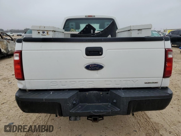 2015 Ford F-250 XLT z VIN 1FT7X2A63FEA35183, wystawiony jako Copart lot #43002515 z przebiegiem 92 324 mil mil oraz Szkoda całkowita • Salvage title. Historia ofert i sprzedaży dostępna na DreamBid. Obrazek 6.