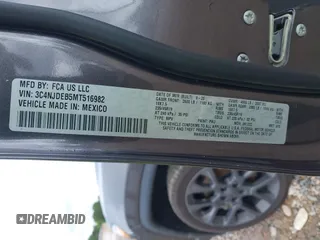 2021 Jeep Compass 80th Anniversary z VIN 3C4NJDEB5MT516982, wystawiony jako IAAI lot #42441681 z przebiegiem 37 414 mil mil oraz . Historia ofert i sprzedaży dostępna na DreamBid. Obrazek 9.