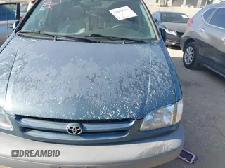 2000 Toyota Sienna LE with VIN 4T3ZF13C2YU204601, listed as a IAAI auction lot 42679413 with 253,235 mi miles and . Bid and sale history available at DreamBid. Image 6.