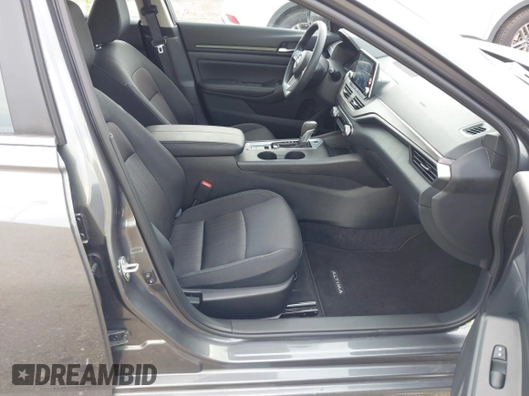 2025 Nissan Altima SV with VIN 1N4BL4DW7SN351134, listed as a IAAI auction lot 42057387 with 7,768 mi miles and . Bid and sale history available at DreamBid. Image 5.