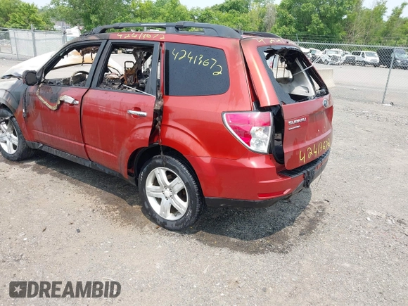 2010 Subaru Forester X Premium z VIN JF2SH6CC9AH799971, wystawiony jako IAAI lot #42413672 z przebiegiem Nie podano mil oraz . Historia ofert i sprzedaży dostępna na DreamBid. Obrazek 3.