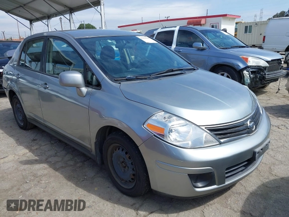 2011 Nissan Versa 1.8 S with VIN 3N1BC1AP0BL423655, listed as a IAAI auction lot 41816518 with 89,862 mi miles. Bid and sale history available at carsss.com. Image 1.