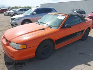 1994 Ford Mustang z VIN 1FALP4440RF192985, wystawiony jako IAAI lot #42234160 z przebiegiem 166 929 mil mil oraz . Historia ofert i sprzedaży dostępna na DreamBid. Obrazek 2.