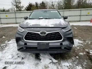 2021 Toyota Highlander L with VIN 5TDCZRBH3MS069679, listed as a Copart auction lot 44747705 with 12,060 mi miles and Salvage title. Bid and sale history available at DreamBid. Image 11.