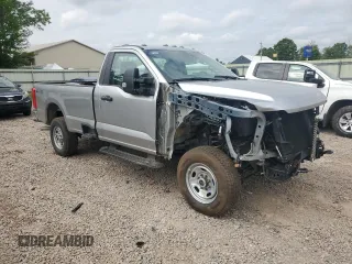 2024 Ford F-250 XL z VIN 1FTBF2BA2REE51567, wystawiony jako Copart lot #59839015 z przebiegiem 8 849 mil mil oraz Szkoda całkowita • Salvage title. Historia ofert i sprzedaży dostępna na DreamBid. Obrazek 4.