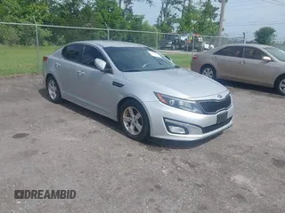 2015 Kia Optima LX z VIN KNAGM4A7XF5617548, wystawiony jako IAAI lot #42467787 z przebiegiem 80 262 mil mil oraz . Historia ofert i sprzedaży dostępna na DreamBid. Obrazek 1.