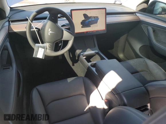 2023 Tesla Model Y Long Range z VIN 7SAYGDEE2PF908622, wystawiony jako Copart lot #47228145 z przebiegiem 10 639 mil mil oraz Szkoda całkowita • Salvage title. Historia ofert i sprzedaży dostępna na DreamBid. Obrazek 8.