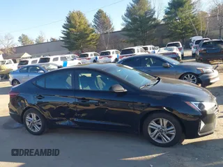 2020 Hyundai Elantra Value Edition z VIN KMHD84LF7LU046810, wystawiony jako IAAI lot #40958846 z przebiegiem 71 778 mil mil oraz . Historia ofert i sprzedaży dostępna na DreamBid. Obrazek 13.