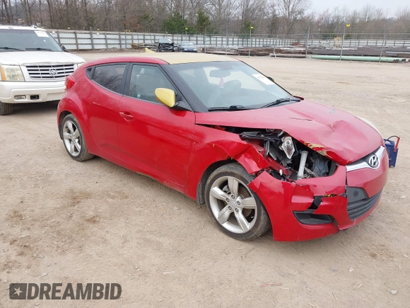 2012 Hyundai Veloster w/Black Int z VIN KMHTC6AD3CU049355, wystawiony jako IAAI lot #41783698 z przebiegiem 121 522 mil mil oraz . Historia ofert i sprzedaży dostępna na DreamBid. Obrazek 1.