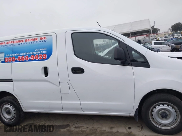 2019 Nissan NV200 SV z VIN 3N6CM0KN6KK698178, wystawiony jako IAAI lot #41915567 z przebiegiem 61 330 mil mil oraz . Historia ofert i sprzedaży dostępna na DreamBid. Obrazek 14.