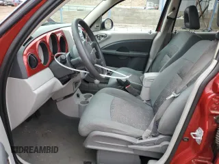 2008 Chrysler PT Cruiser z VIN 3A8FY48B28T131180, wystawiony jako Copart lot #55998825 z przebiegiem 117 185 mil mil oraz Szkody całkowita. Historia ofert i sprzedaży dostępna na DreamBid. Obrazek 7.