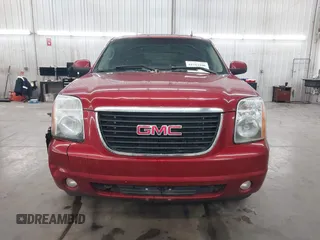 2013 GMC Yukon XL SLT with VIN 1GKS2KE75DR333420, listed as a IAAI auction lot 41712106 with 234,473 mi miles. Bid and sale history available at carsss.com. Image 12.