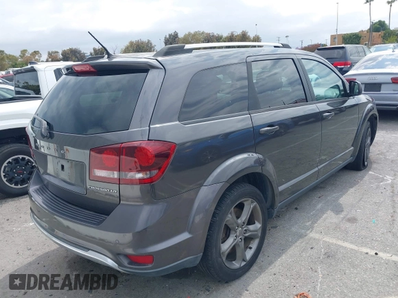 2016 Dodge Journey Crossroad z VIN 3C4PDCGB6GT198799, wystawiony jako IAAI lot #42429675 z przebiegiem 120 132 mil mil oraz . Historia ofert i sprzedaży dostępna na DreamBid. Obrazek 4.