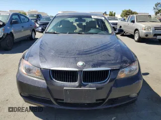 2008 BMW 3 Series 328i with VIN WBAVC57548NK78262, listed as a Copart auction lot 71132994 with 120,872 mi miles and Clean title. Bid and sale history available at DreamBid. Image 5.