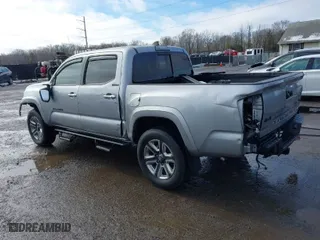 2019 Toyota Tacoma 4WD SR with VIN 3TMGZ5AN7KM287140, listed as a IAAI auction lot 41541937 with 41,843 mi miles. Bid and sale history available at carsss.com. Image 3.