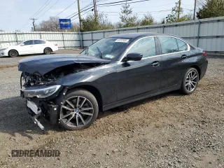 2022 BMW 3 Series 330i xDrive z VIN 3MW5R7J05N8C55952, wystawiony jako Copart lot #48732905 z przebiegiem 4 521 mil mil oraz Szkoda całkowita • Salvage title. Historia ofert i sprzedaży dostępna na DreamBid. Obrazek 1.