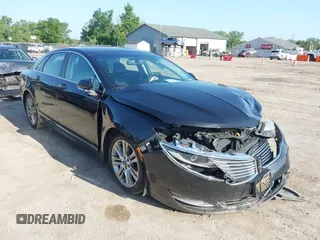 2014 Lincoln MKZ z VIN 3LN6L2GK2ER812665, wystawiony jako IAAI lot #42567198 z przebiegiem 109 653 mil mil oraz . Historia ofert i sprzedaży dostępna na DreamBid. Obrazek 1.