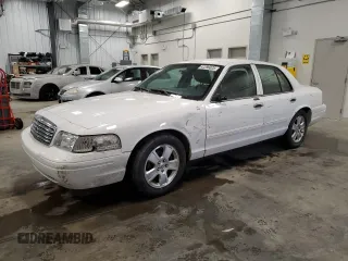 2011 Ford Crown Victoria LX z VIN 2FABP7EV0BX146751, wystawiony jako Copart lot #42296025 z przebiegiem 123 400 mil mil oraz Czysty tytuł • Clean title. Historia ofert i sprzedaży dostępna na DreamBid. Obrazek 1.