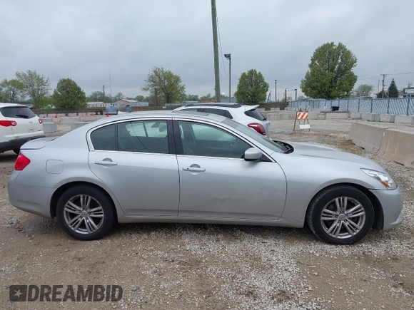 2015 Infiniti Q40 with VIN JN1CV6AR8FM650889, listed as a IAAI auction lot 42141488 with 101,478 mi miles. Bid and sale history available at carsss.com. Image 13.