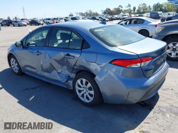 2022 Toyota Corolla LE with VIN JTDEPMAEXN3023746, listed as a IAAI auction lot 41838942 with 15,502 mi miles. Bid and sale history available at carsss.com. Image 3.