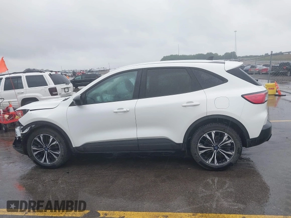 2021 Ford Escape SE with VIN 1FMCU9G66MUA16679, listed as a IAAI auction lot 42418776 with 67,528 mi miles and . Bid and sale history available at DreamBid. Image 15.