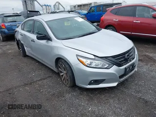 2017 Nissan Altima S z VIN 1N4AL3AP2HN348735, wystawiony jako IAAI lot #42352137 z przebiegiem 112 163 mil mil oraz . Historia ofert i sprzedaży dostępna na DreamBid. Obrazek 1.
