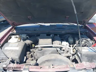 2005 Chevrolet TrailBlazer LS with VIN 1GNET16S356112993, listed as a IAAI auction lot 42036437 with 259,684 mi miles. Bid and sale history available at carsss.com. Image 10.