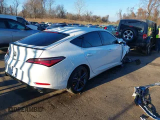 2024 Acura Integra w/A-Spec Package z VIN 19UDE4H37RA022000, wystawiony jako IAAI lot #41027233 z przebiegiem 16 464 mil mil oraz . Historia ofert i sprzedaży dostępna na DreamBid. Obrazek 4.